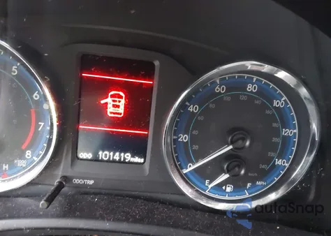 2018 Toyota Corolla Le из США, поврежденный, VIN 5YFBURHE0JP773060